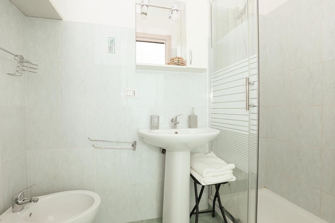 Affittacamere "San Martino Rooms" Gênes Extérieur photo